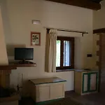 منزل ريفي Borgo Di Fonni