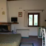 منزل ريفي Borgo Di Fonni