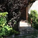 منزل ريفي Borgo Di Fonni *