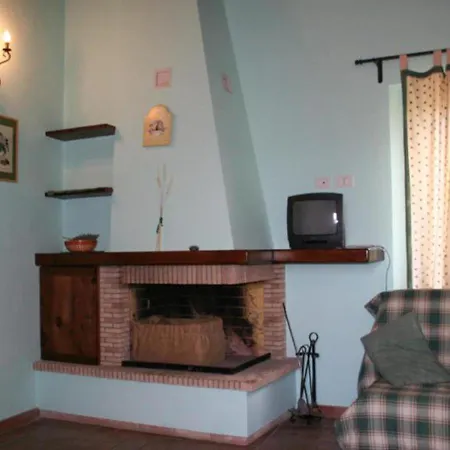 Gospodarstwo wiejskie Borgo Di Fonni Sellano