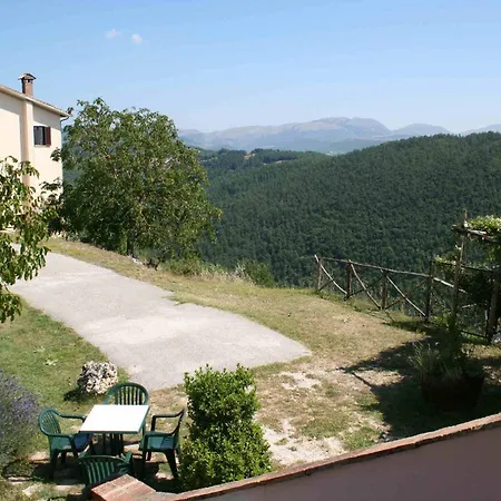 Hétvégi ház Borgo Di Fonni Sellano