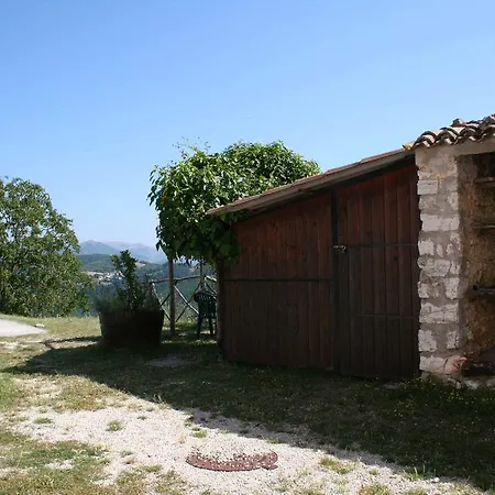 Hétvégi ház Borgo Di Fonni Sellano